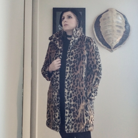 Meet your Posher, Crystal - Picture 1 of 1